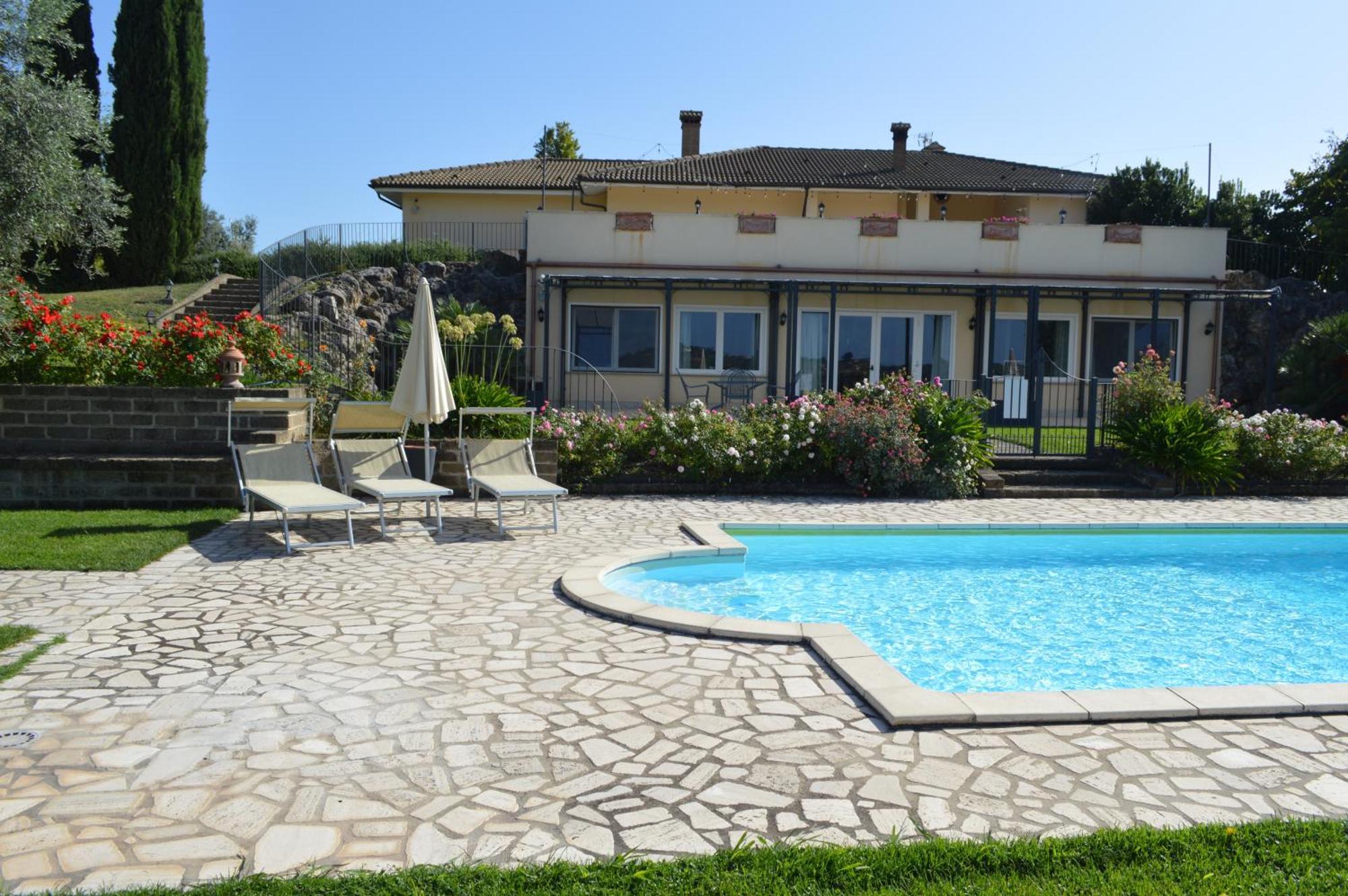 Villa Collebelvedere - Near Rome With Home Restaurant Fara in Sabina المظهر الخارجي الصورة