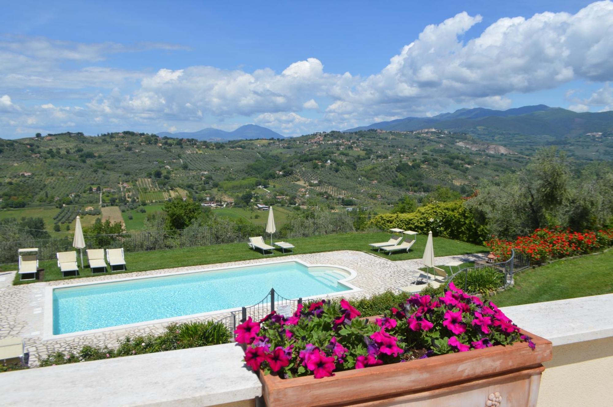 Villa Collebelvedere - Near Rome With Home Restaurant Fara in Sabina المظهر الخارجي الصورة
